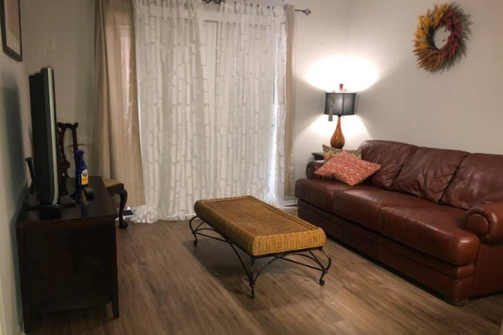 Lovely 1-Bedroom Rental Space With Free Parking Charlotte Exteriér fotografie